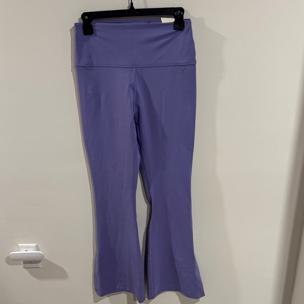 OFFLINE By Aerie The Hugger Split-Hem Bootcut Legging Size Large